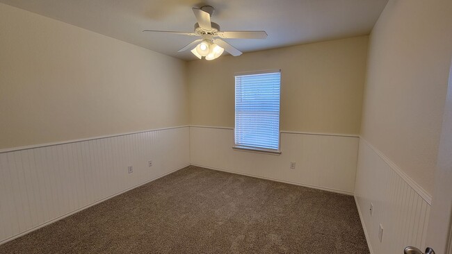 Building Photo - Spacious 4/2/2 - Cooper School District