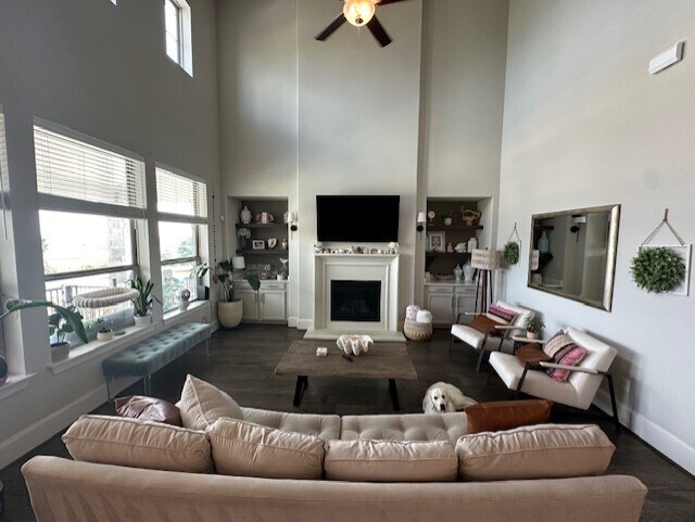 Building Photo - 402 San Donato Dr