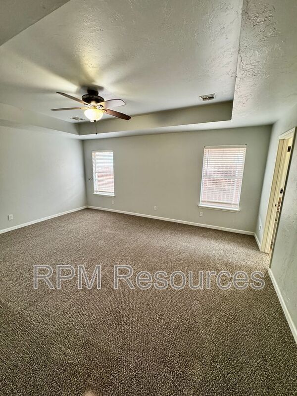 Building Photo - 8205 NW 83rd Terrace