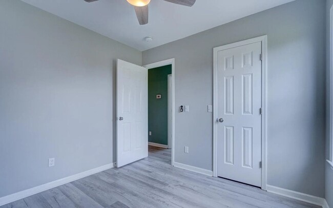 Building Photo - WHITNEY PINES - 3 Bedroom Home located in ...