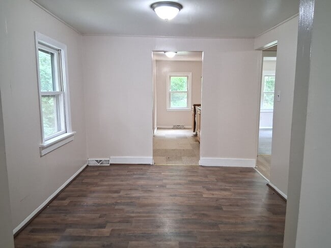 Building Photo - Lovely 3 Bedroom House FOR RENT in Fairfield Twp $1600
