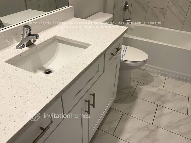 Building Photo - 2039 Harbell Ave SW