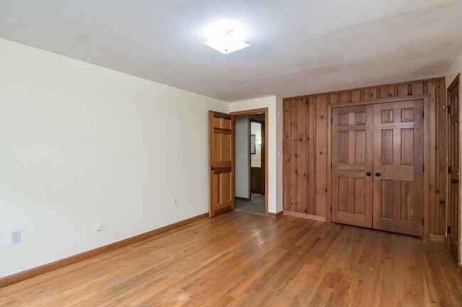 Building Photo - 78 Melwood Ave