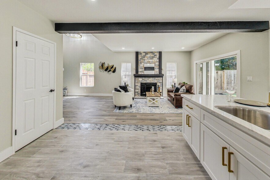 Building Photo - 257 Stranahan Cir