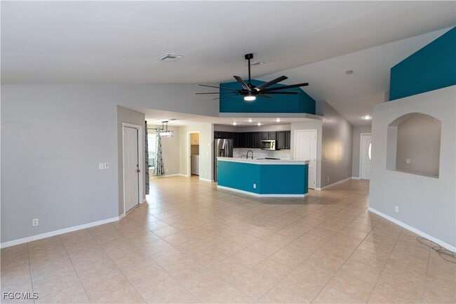 Building Photo - 3073 NW 4th Ave