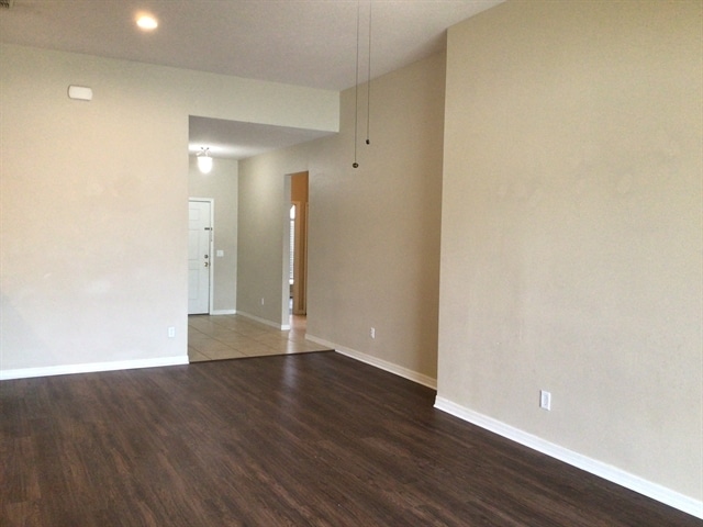 Building Photo - 607 Arbor Pointe Ave