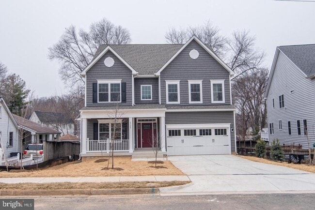 Building Photo - 6928 Regent Ln