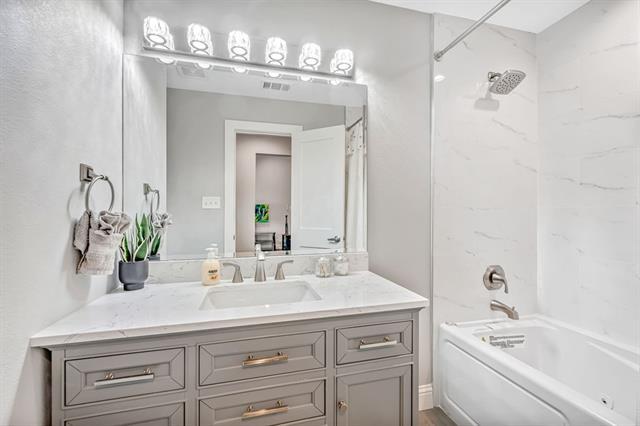 Building Photo - 3151 Kinkaid Dr