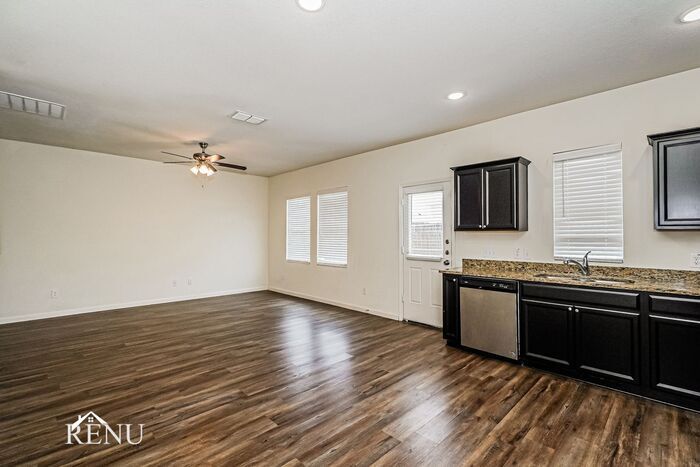 Building Photo - 6017 Mojave Dr