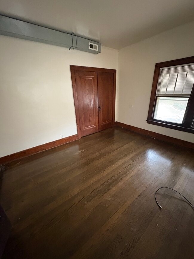 Building Photo - 83 W 15th St