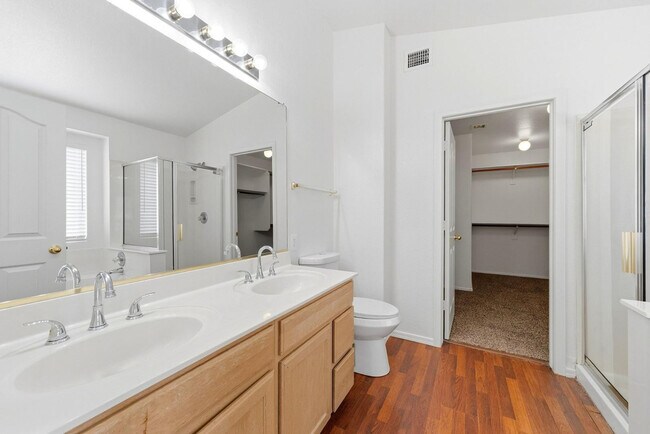 Building Photo - 15822 S 32nd Pl