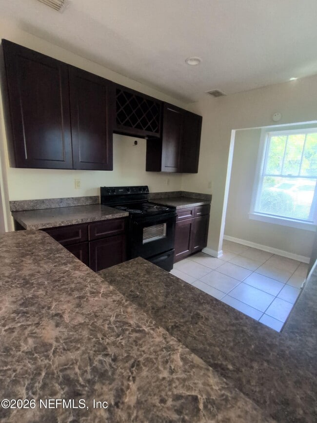 Building Photo - 2414 Prospect St