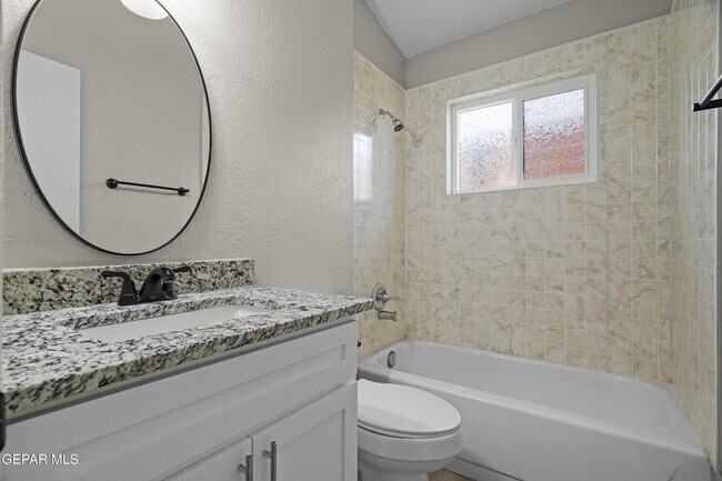 Building Photo - 2617 Red Sails Dr