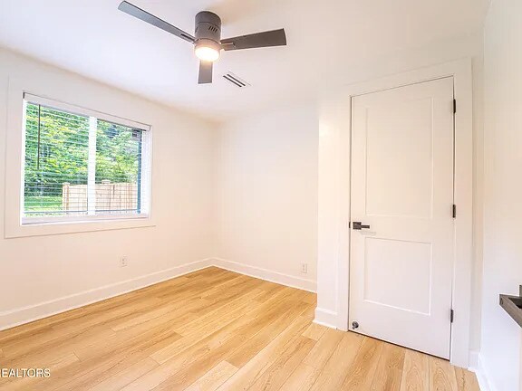 Building Photo - 502 Hayworth Dr