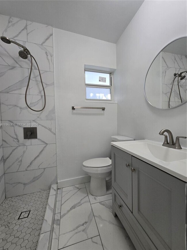 Building Photo - 1230 NW 70th St