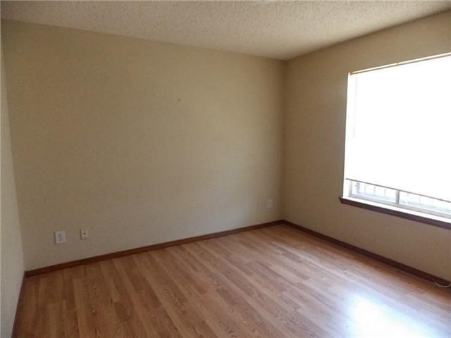 Building Photo - 504 E University Ave