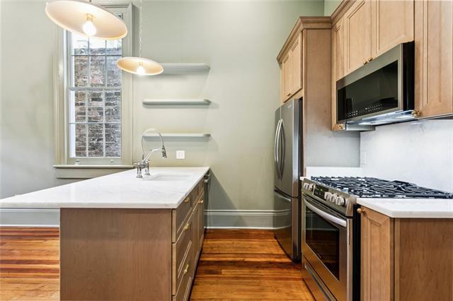 Building Photo - 632 Esplanade Ave