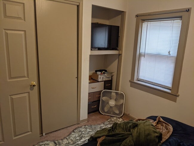 Building Photo - Jackson Street Homes