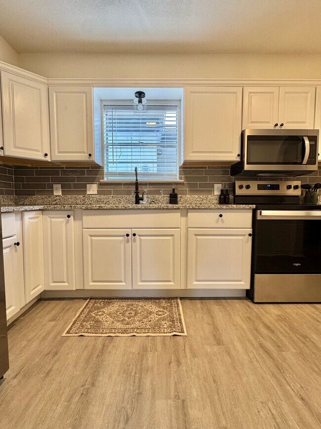 Building Photo - NOW AVAILABLE - Furnished Short Term Rental w/ Beautiful Views!