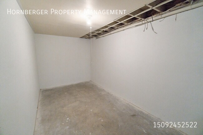 Building Photo - 7024 N Wiscomb St