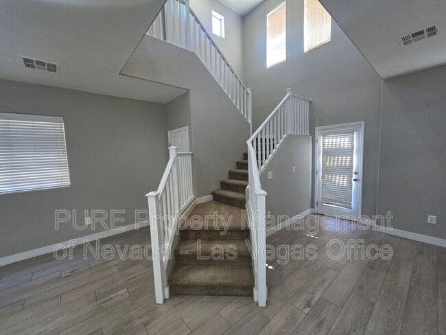 Building Photo - 9389 Black Wolf Ave