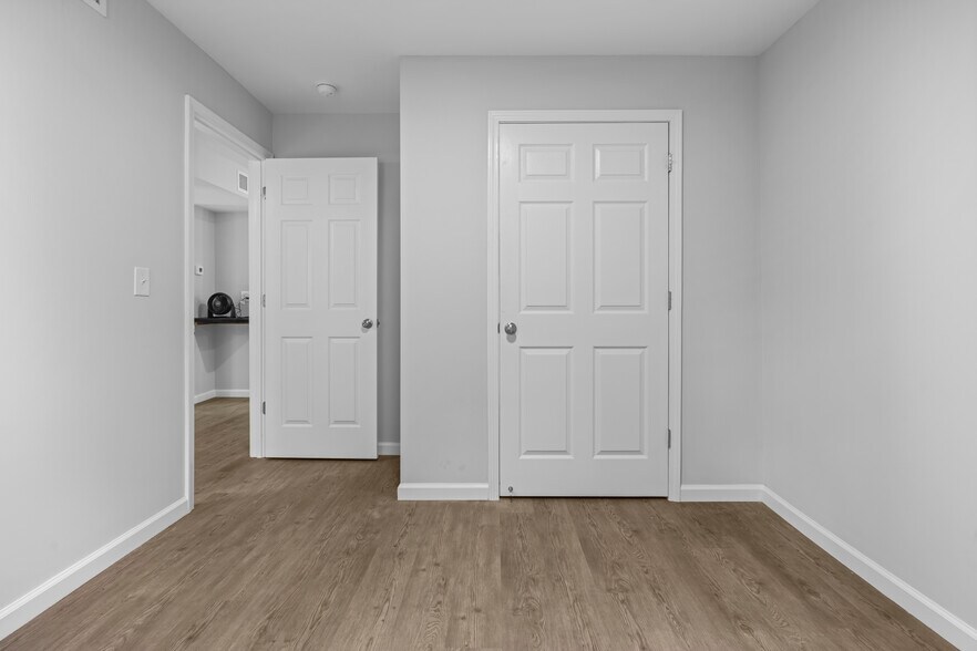 Building Photo - 1607 Old Oxford Rd