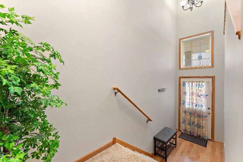 Building Photo - 11769 Emery Village Dr N