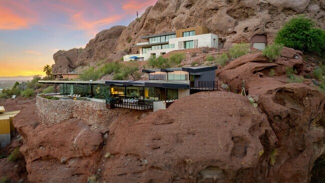 Building Photo - 4925 E Red Rock Dr