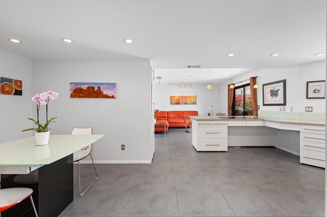 Building Photo - 72596 Beavertail St