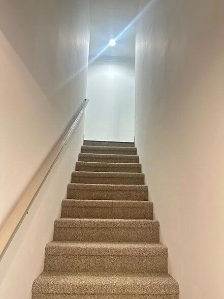 Building Photo - 1923 Cypress Ln