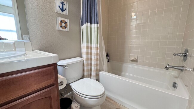 Building Photo - Luxury 4 Bedroom Home in La Costa Greens