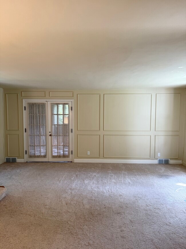 Building Photo - 5313 Raywood Rd