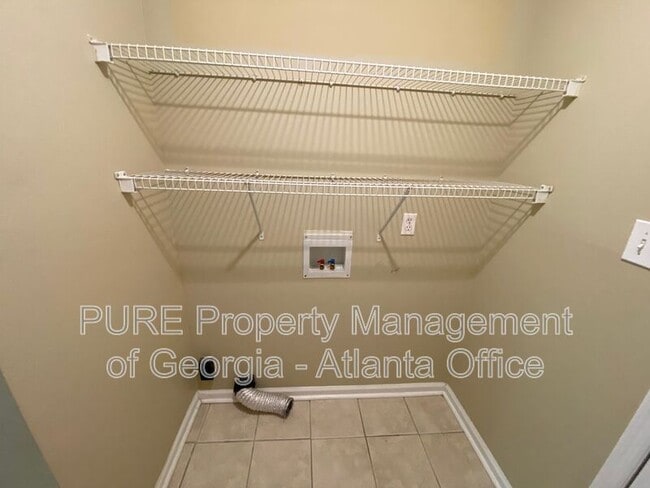 Building Photo - 357 Washington St