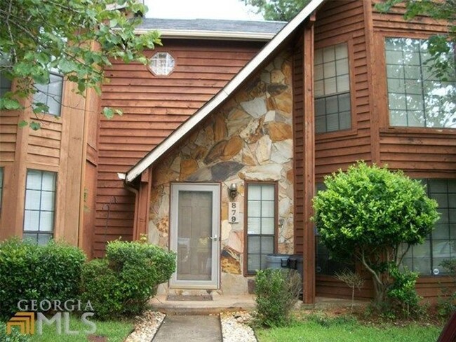 Building Photo - AWESOME STONE MOUNTAIN TOWNHOME LIVING AT ...