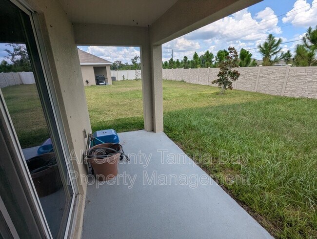 Building Photo - 16549 Mosaic Oar Dr