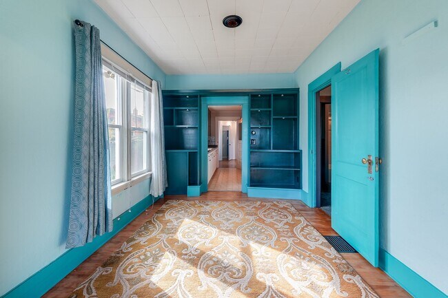 Building Photo - Charming 3 Bed 2 Bath Piedmont Rental Home