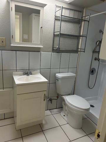 Building Photo - 3059 Cameo Ln