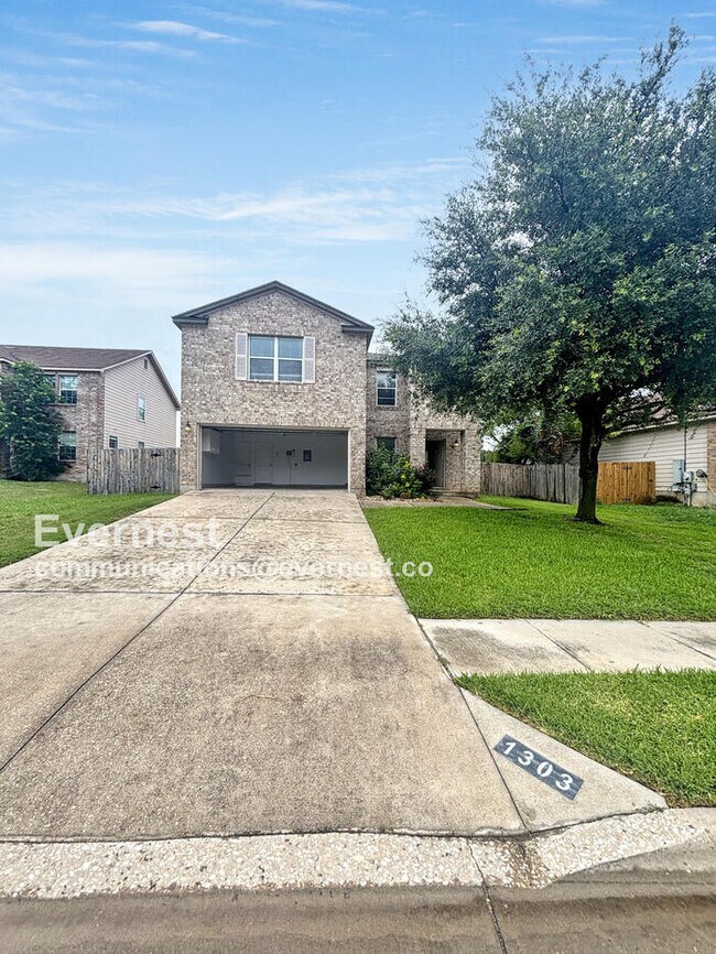 Primary Photo - 1303 Casa Blanca Cove