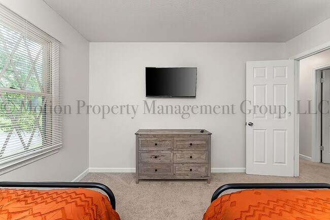 Building Photo - 1532 Olivet Ct