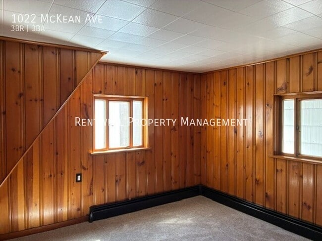 Building Photo - 1022 McKean Ave