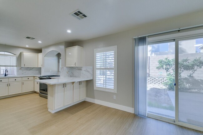 Building Photo - Fabulous Southern Highlands Property