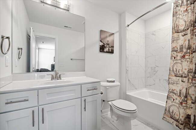 Building Photo - 208 Laydon Way