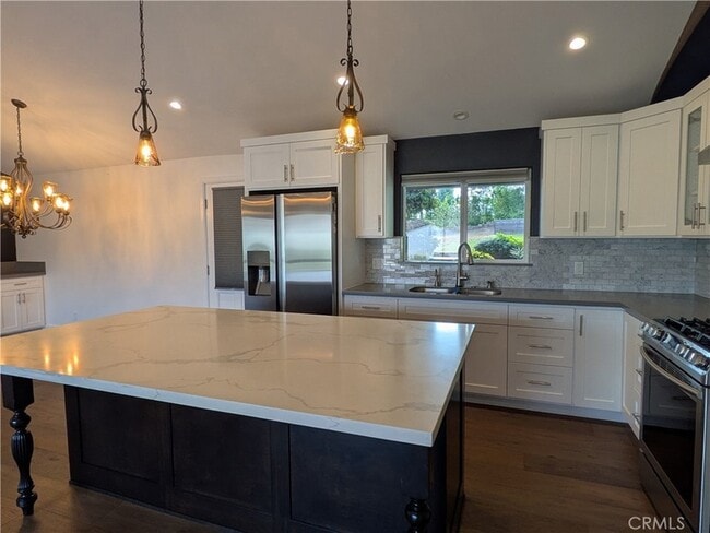 Building Photo - 310 Marion Blvd