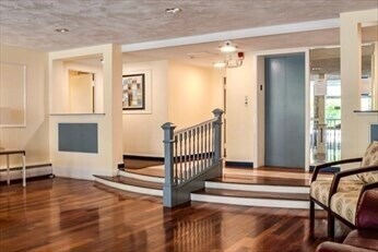 Building Photo - 50 Green St