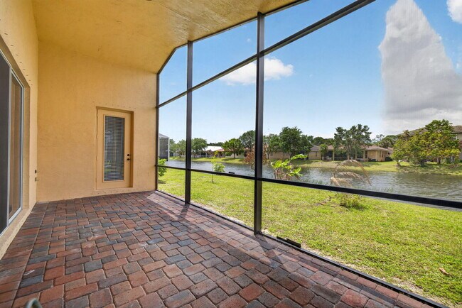 Building Photo - 2237 Newport Isles Blvd