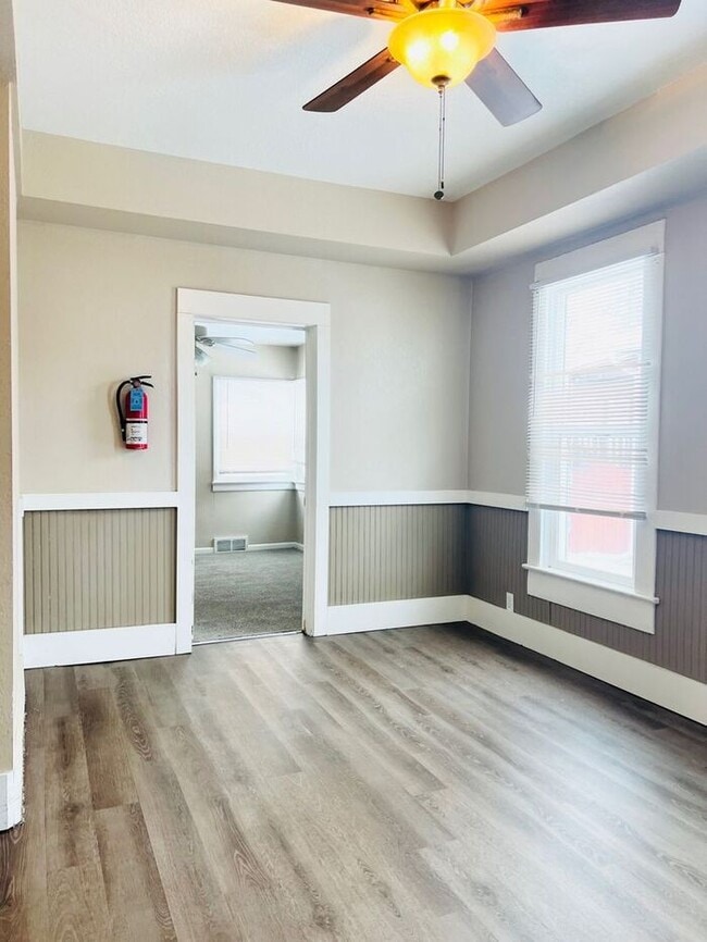 Building Photo - 4 bedroom, 2 Bath Duplex with 1 car detached garage Close to Downtown Greeley, CO