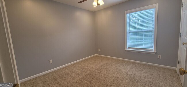 Building Photo - 165 Ascalon Ct