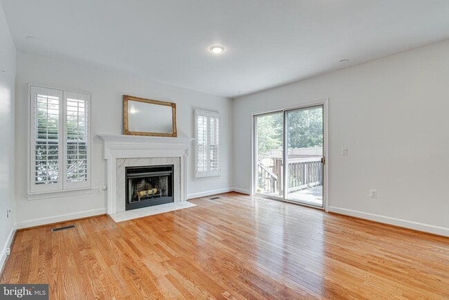 Building Photo - 1498 Hampton Hill Cir