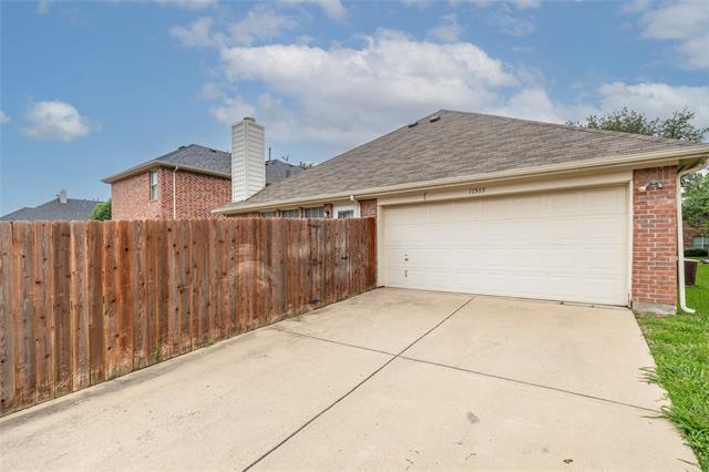 Building Photo - 11569 La Grange Dr