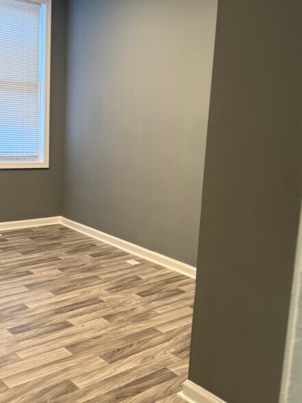 Building Photo - 2536 Loyola Southway